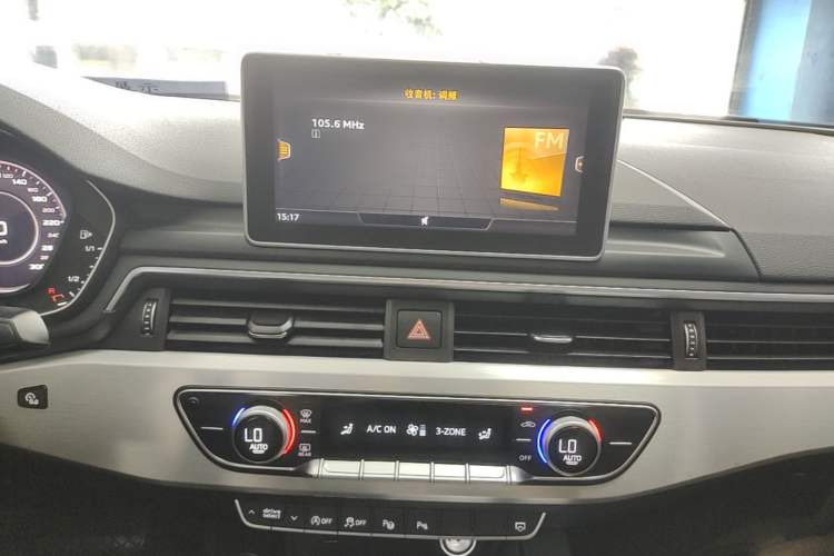 Used Audi A4L 2019 40 TFSI Fashion Version China V Audio And AC Panel