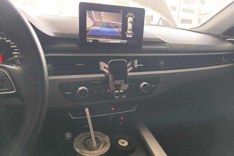 Used Audi A4L 2019 40 TFSI Ambition China VI Audio And AC Panel