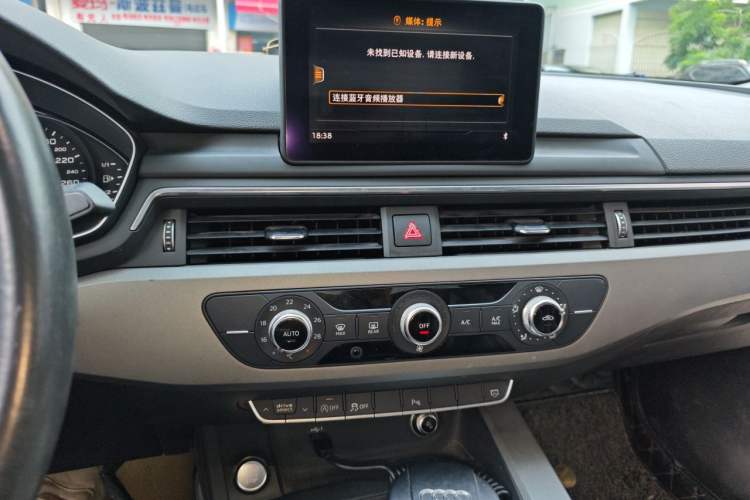 Used Audi A4L 2019 40 TFSI Ambition Version China V Audio And AC Panel