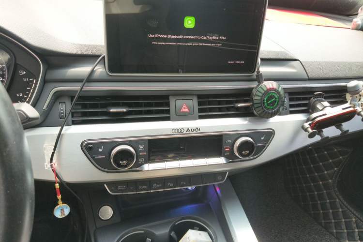 Used Audi A4L 2019 40 TFSI Fashion Version China V Audio And AC Panel