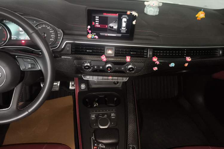 Used Audi A4L 2019 40 TFSI Ambition China VI Audio And AC Panel