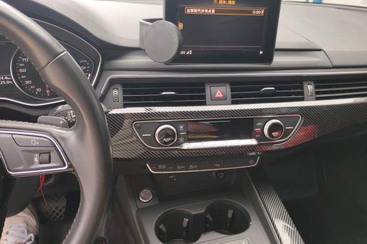 Used Audi A4L 2019 40 TFSI Ambition Version China V Audio And AC Panel