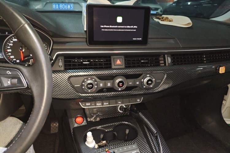Used Audi A4L 2019 40 TFSI Ambition China VI Audio And AC Panel