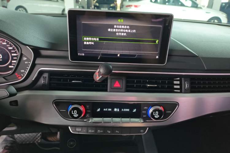 Used Audi A4L 2019 40 TFSI Fashion Version China V Audio And AC Panel