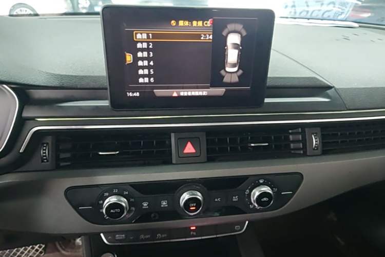 Used Audi A4L 2019 40 TFSI Ambition China VI Audio And AC Panel