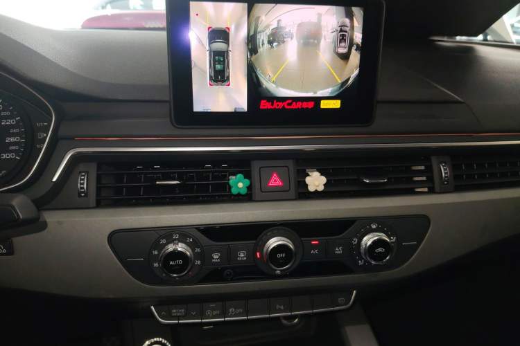 Used Audi A4L 2019 40 TFSI Ambition China VI Audio And AC Panel