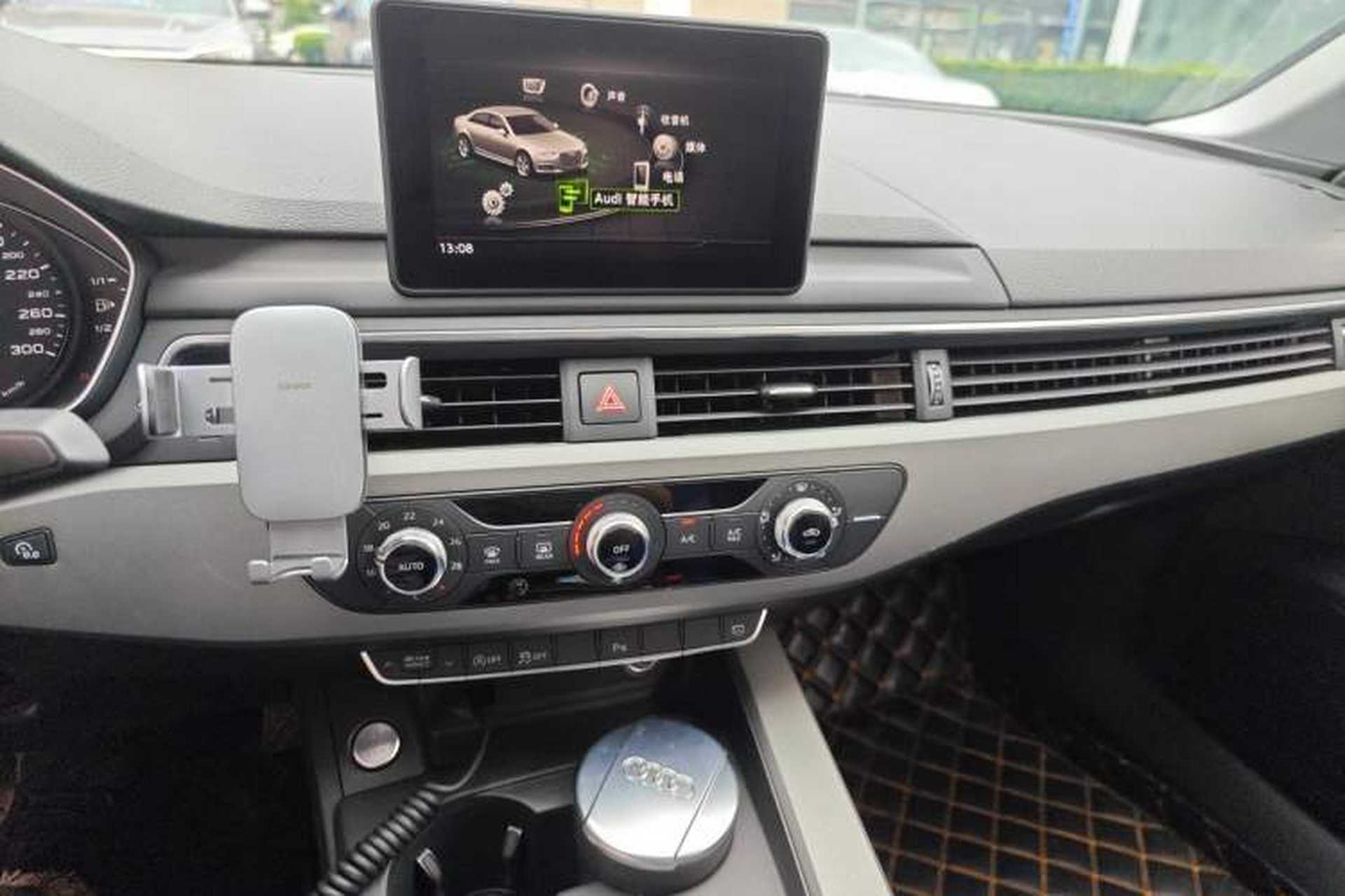 Used Audi A4L 2019 40 TFSI Ambition China VI Audio And AC Panel
