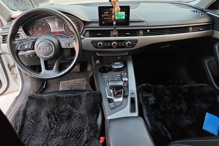 Used Audi A4L 2019 35 TFSI Ambition China V Center Console