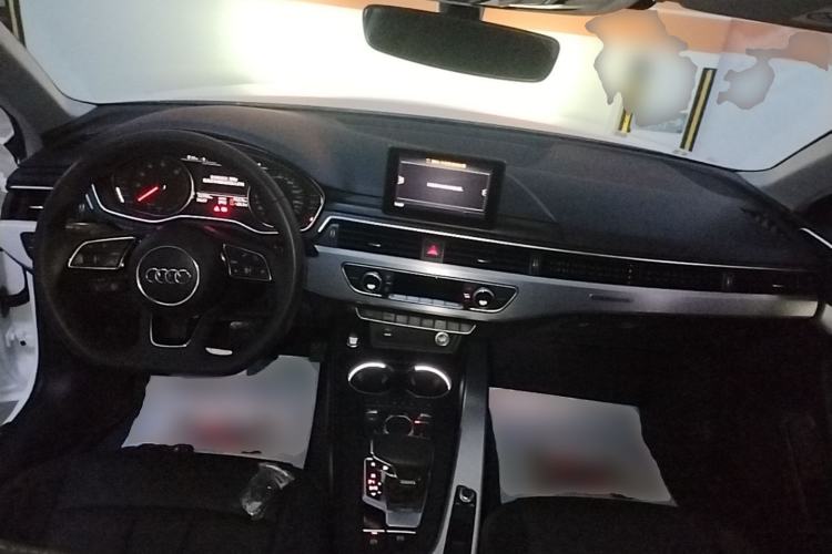Used Audi A4L 2019 45 TFSI quattro Individual Sport Edition China VI Center Console