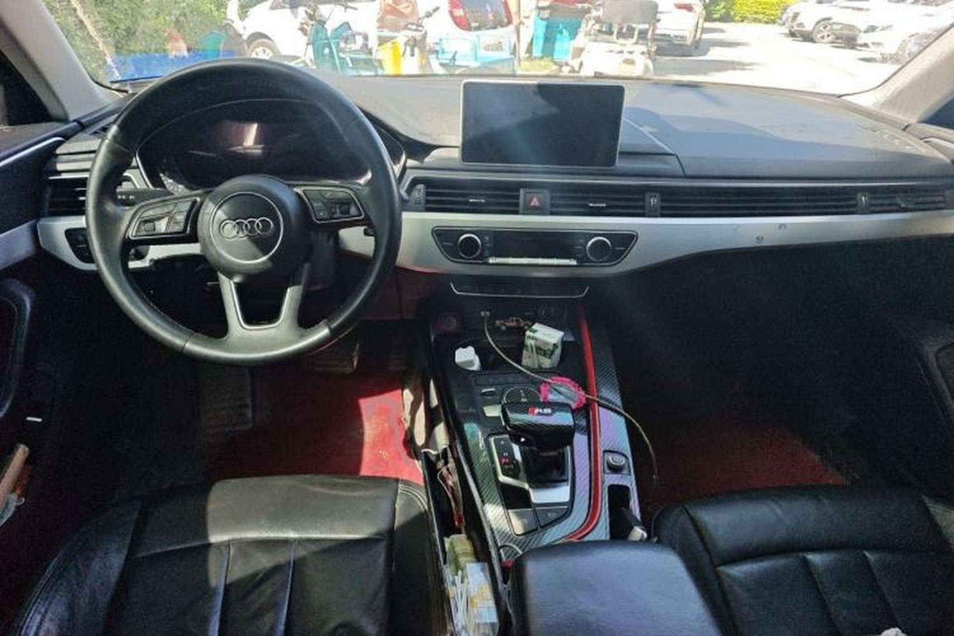Used Audi A4L 2019 40 TFSI Fashion Edition China VI Emission Standard Center Console