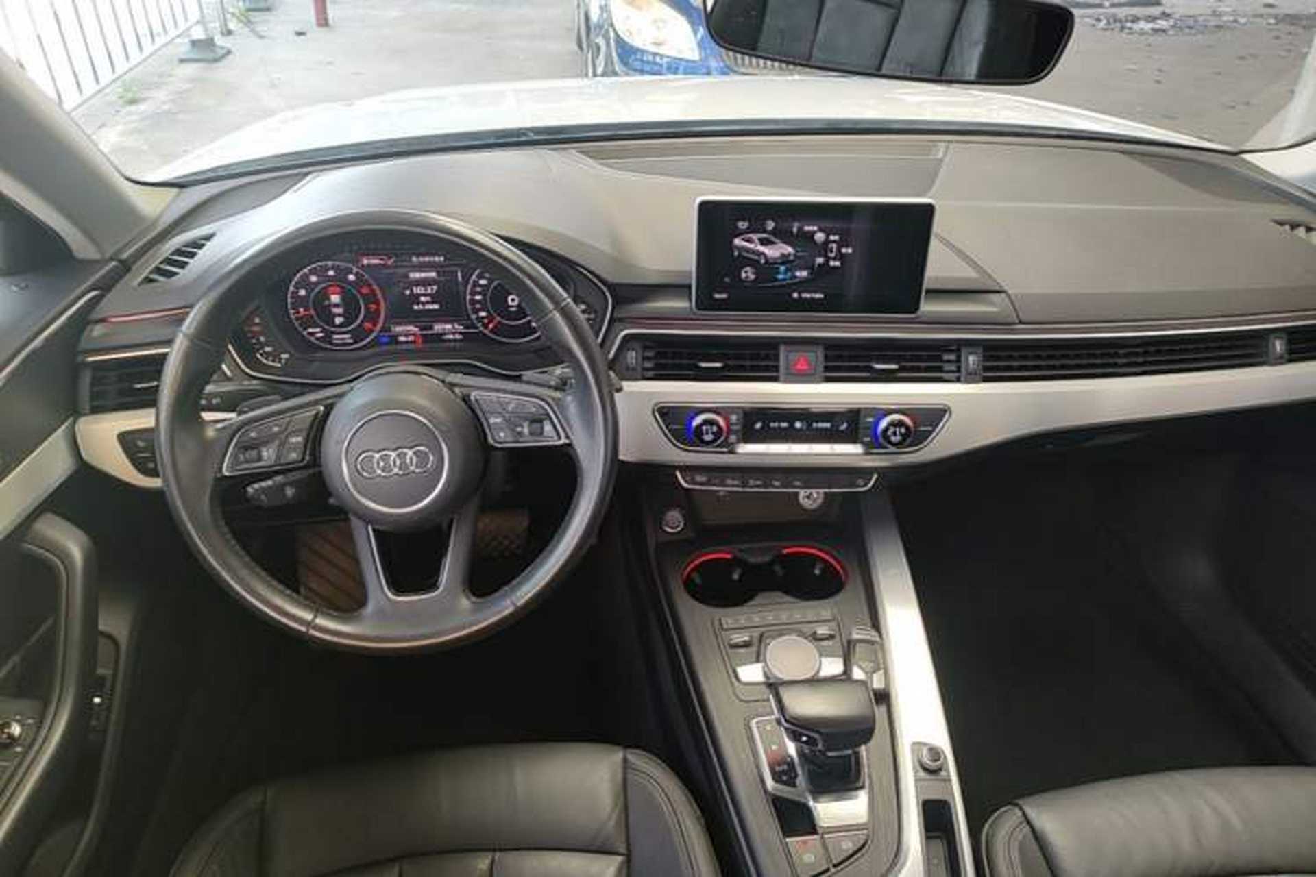 Used Audi A4L 2019 40 TFSI Fashion Version China V Center Console