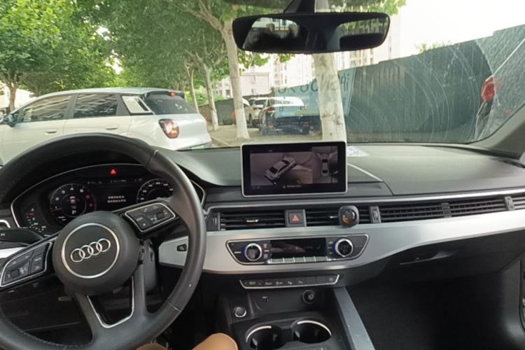Used Audi A4L 2019 40 TFSI Fashion Version China V Center Console