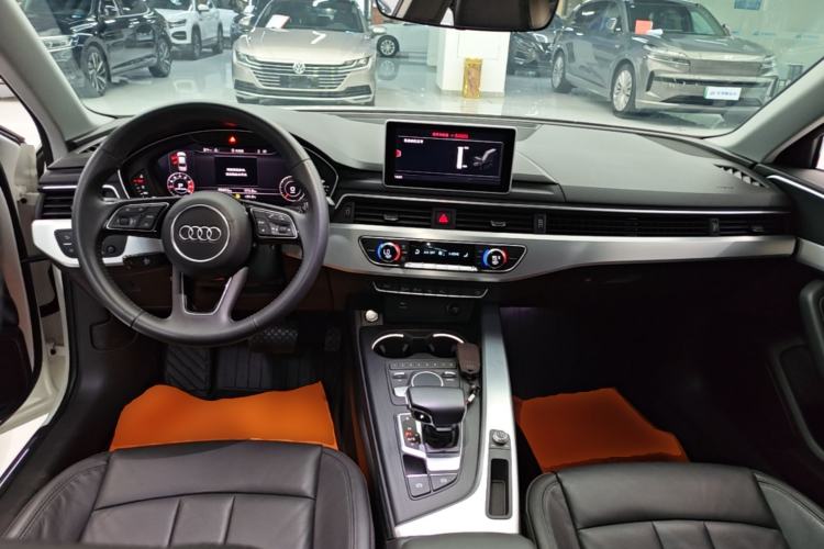 Used Audi A4L 2019 40 TFSI Fashion Version China V Center Console