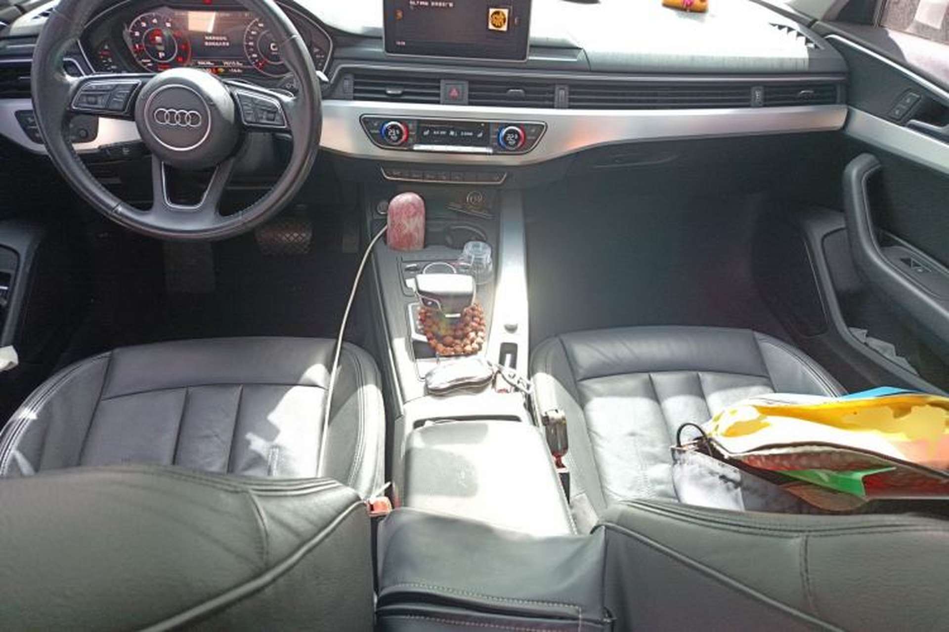 Used Audi A4L 2019 40 TFSI Fashion Version China V Center Console