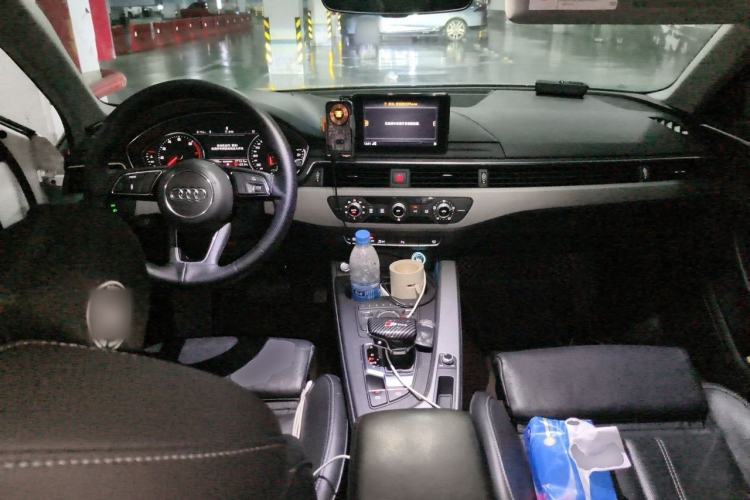 Used Audi A4L 2019 40 TFSI Ambition Version China V Center Console