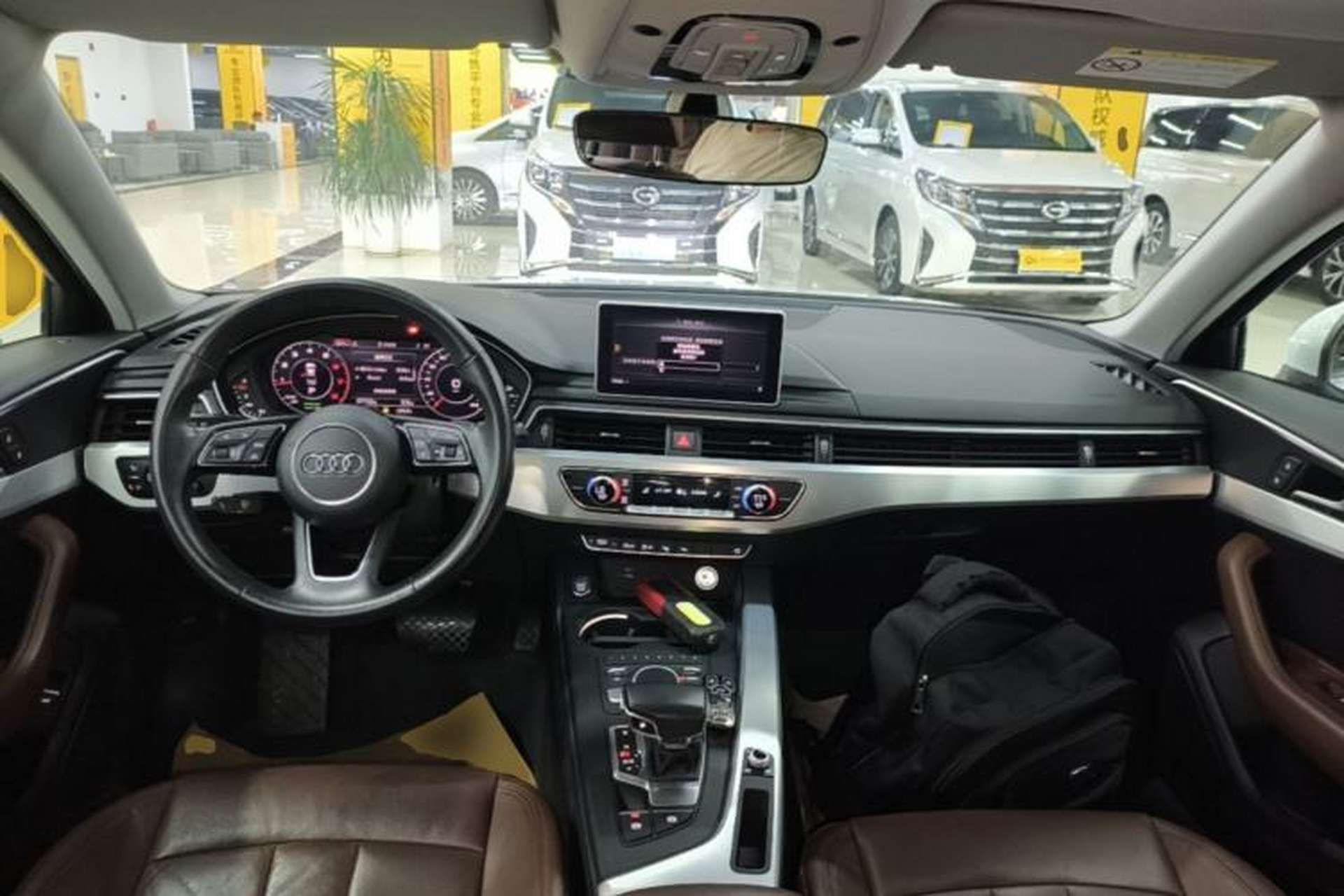 Used Audi A4L 2019 40 TFSI Fashion Edition China VI Emission Standard Center Console