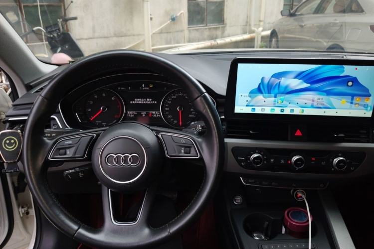 Used Audi A4L 2019 40 TFSI Ambition Version China V Center Console