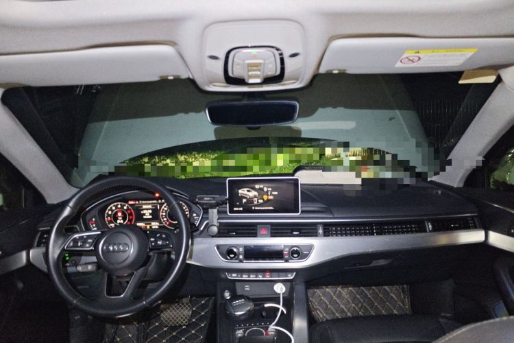 Used Audi A4L 2019 40 TFSI Fashion Edition China VI Emission Standard Center Console