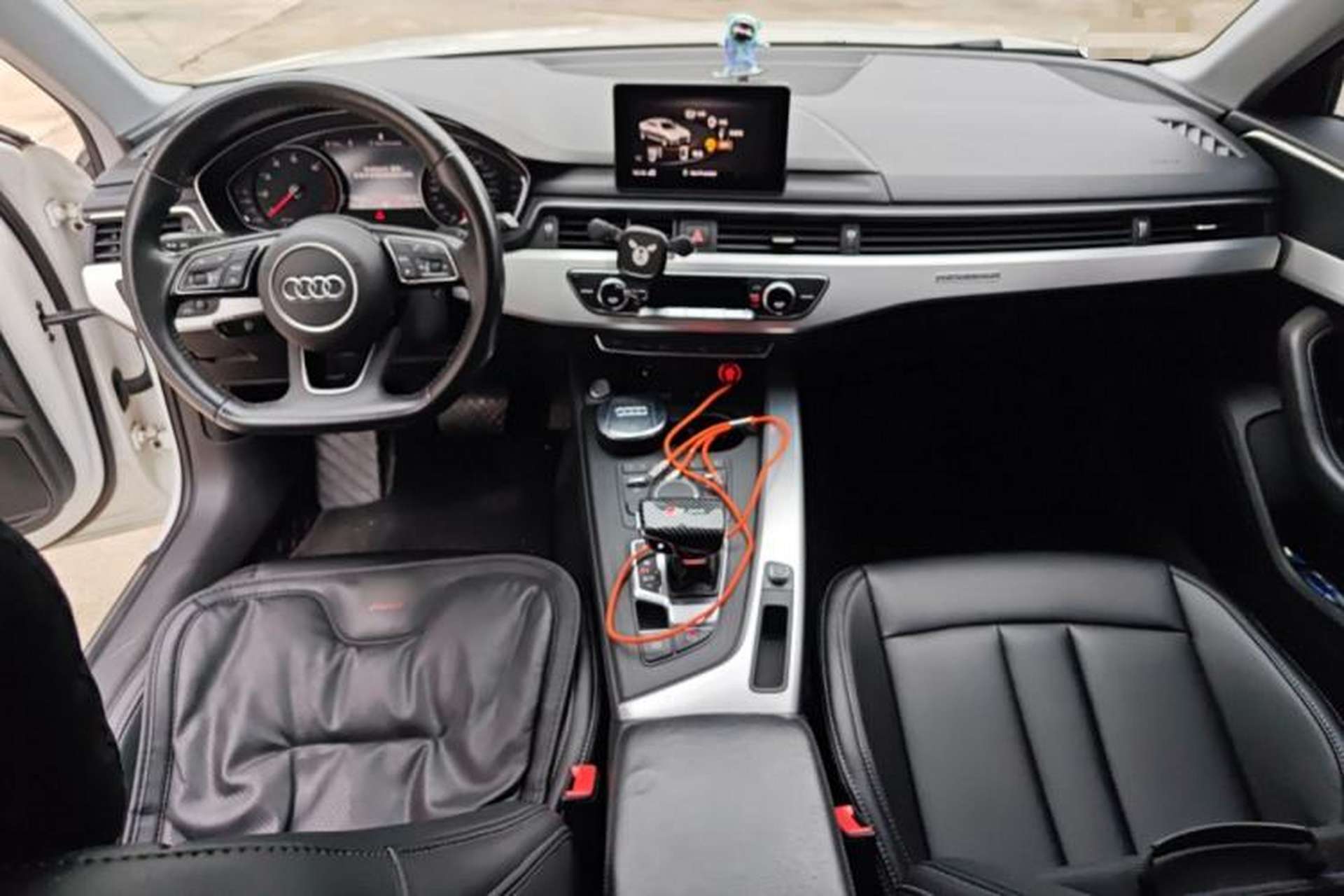 Used Audi A4L 2019 45 TFSI quattro Individual Sport Edition China V Center Console