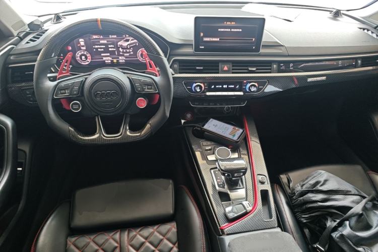 Used Audi A4L 2019 40 TFSI Fashion Edition China VI Emission Standard Center Console