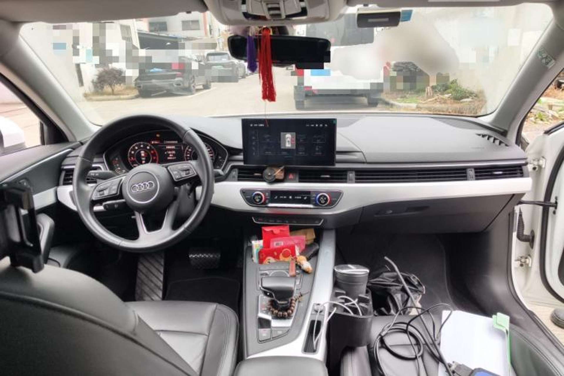 Used Audi A4L 2019 40 TFSI Fashion Version China V Center Console