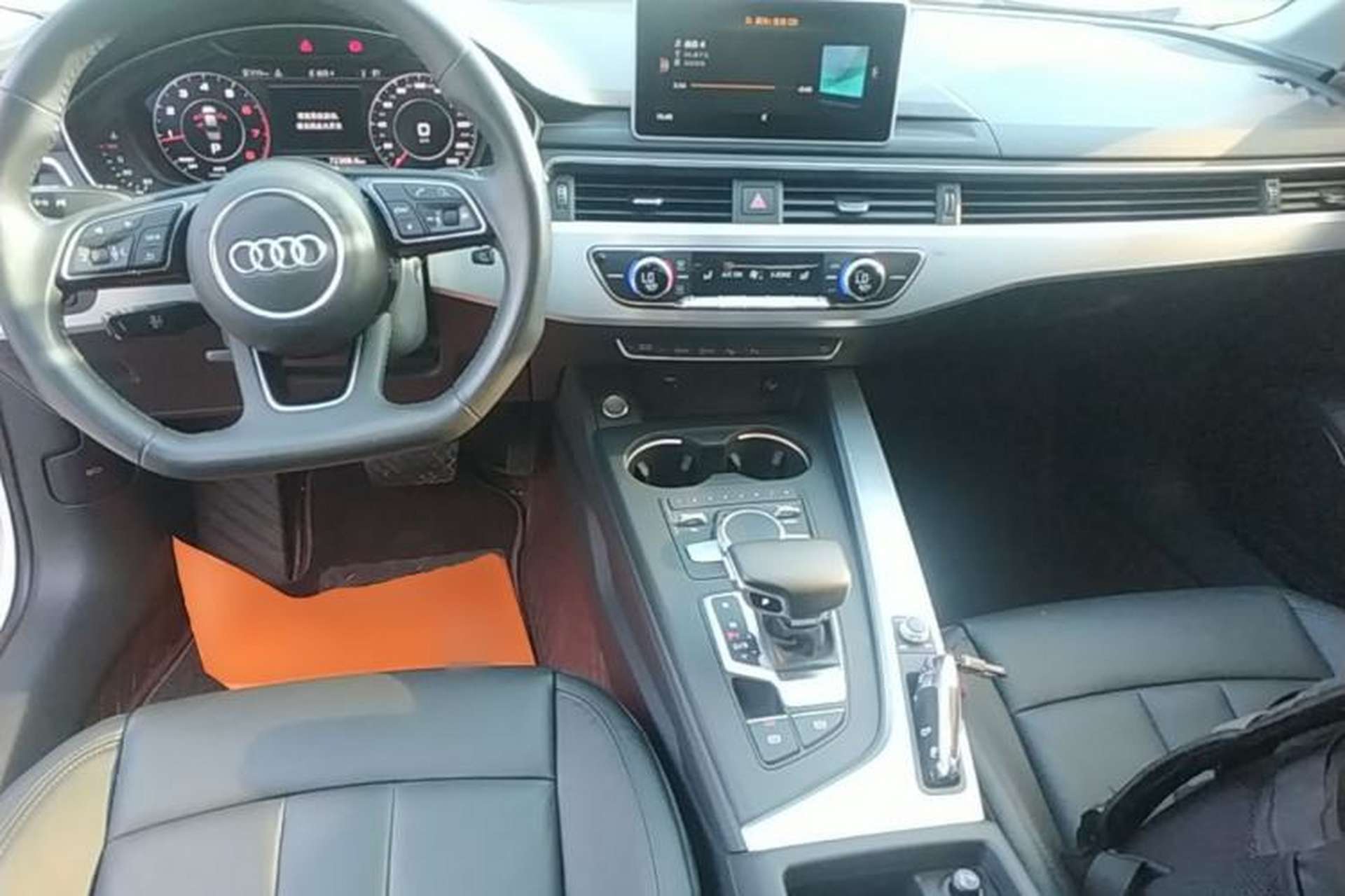 Used Audi A4L 2019 40 TFSI Fashion Version China V Center Console
