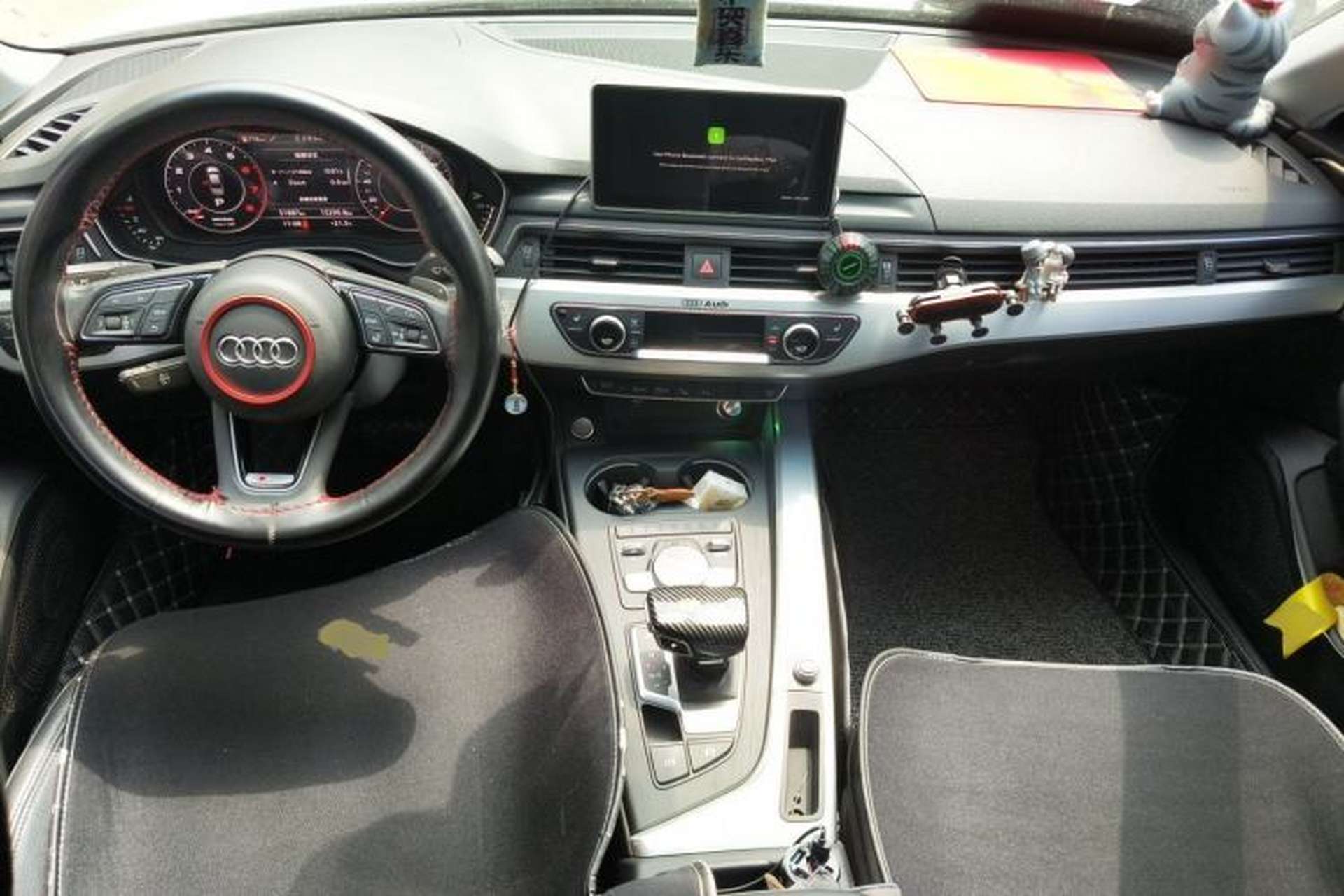Used Audi A4L 2019 40 TFSI Fashion Version China V Center Console
