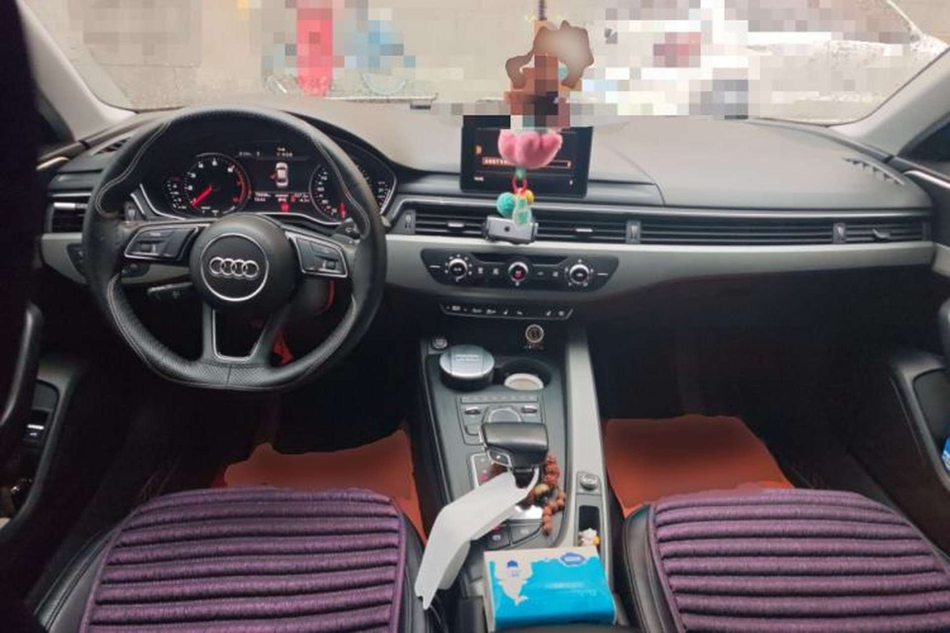 Used Audi A4L 2019 40 TFSI Fashion Edition China VI Emission Standard Center Console
