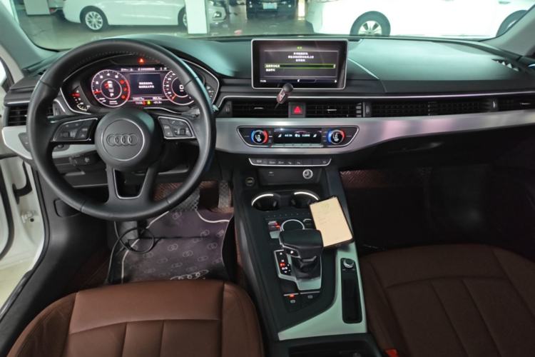 Used Audi A4L 2019 40 TFSI Fashion Version China V Center Console