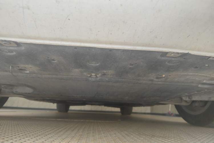 Used Audi A4L 2019 40 TFSI Ambition China VI Chassis Front
