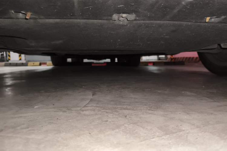 Used Audi A4L 2019 40 TFSI Fashion Edition China VI Emission Standard Chassis Front
