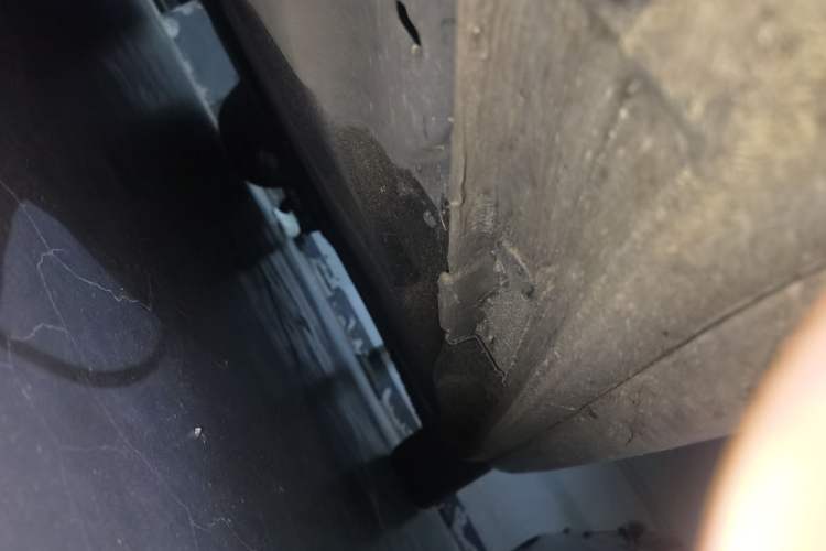 Used Audi A4L 2019 40 TFSI Fashion Edition China VI Emission Standard Chassis Front Left