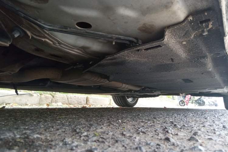 Used Audi A4L 2019 40 TFSI Fashion Edition China VI Emission Standard Chassis Front Left