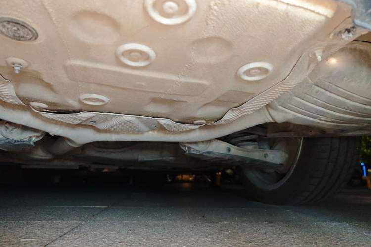 Used Audi A4L 2019 40 TFSI Fashion Edition China VI Emission Standard Chassis Front Left