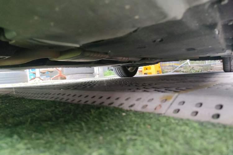 Used Audi A4L 2019 40 TFSI Ambition China VI Chassis Front Left