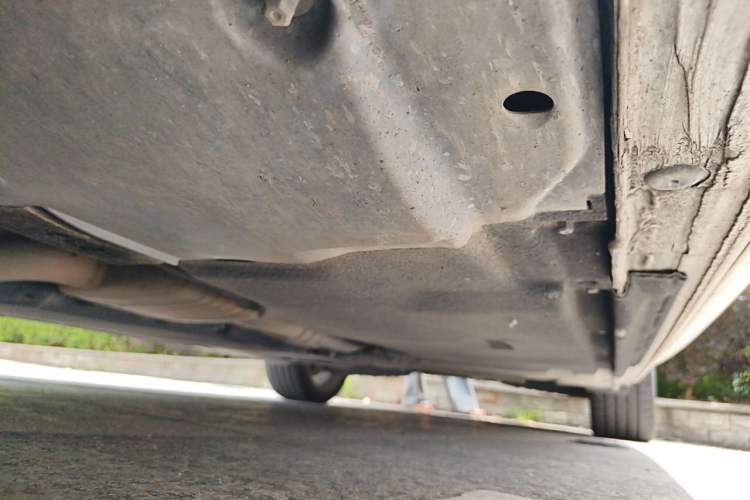 Used Audi A4L 2019 40 TFSI Fashion Edition China VI Emission Standard Chassis Front Left
