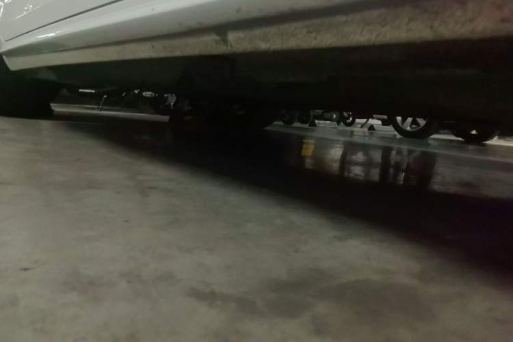 Used Audi A4L 2019 40 TFSI Ambition China VI Chassis Front Right