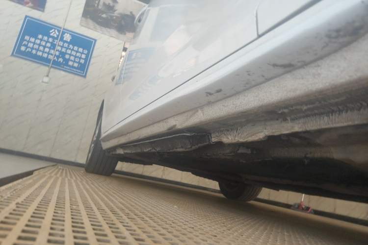 Used Audi A4L 2019 40 TFSI Ambition China VI Chassis Front Right