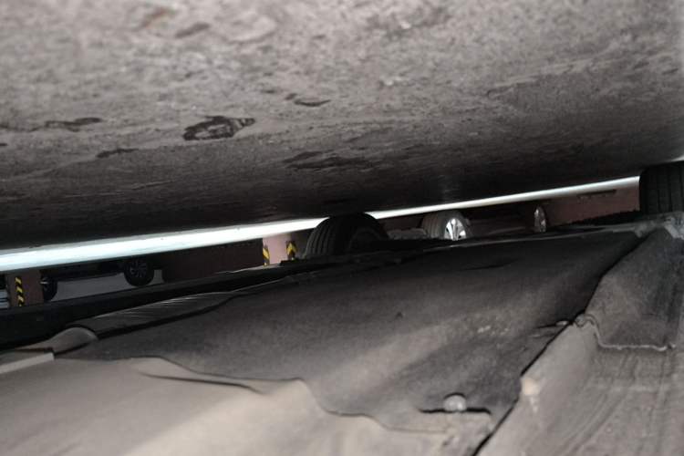 Used Audi A4L 2019 40 TFSI Ambition China VI Chassis Front Right