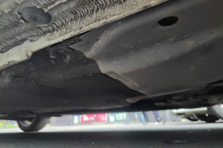 Used Audi A4L 2019 40 TFSI Ambition China VI Chassis Front Right