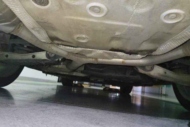Used Audi A4L 2019 40 TFSI Fashion Edition China VI Emission Standard Chassis Rear