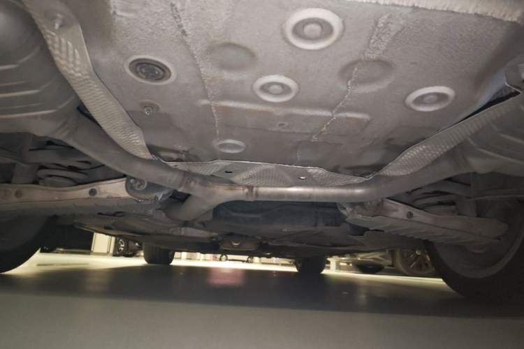 Used Audi A4L 2019 40 TFSI Fashion Edition China VI Emission Standard Chassis Rear