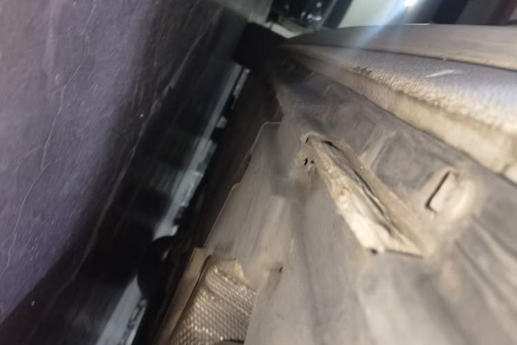 Used Audi A4L 2019 40 TFSI Fashion Edition China VI Emission Standard Chassis Rear Left