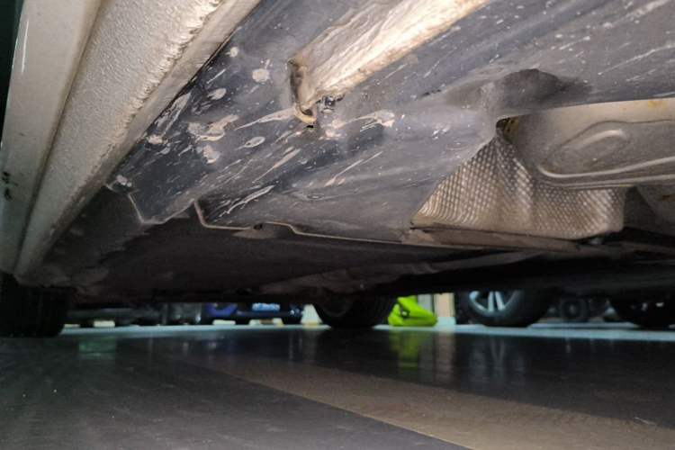 Used Audi A4L 2019 40 TFSI Fashion Edition China VI Emission Standard Chassis Rear Left