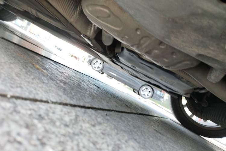 Used Audi A4L 2019 40 TFSI Fashion Edition China VI Emission Standard Chassis Rear Left