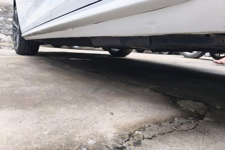Used Audi A4L 2019 40 TFSI Fashion Edition China VI Emission Standard Chassis Rear Left