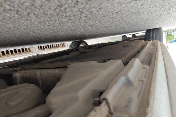 Used Audi A4L 2019 40 TFSI Fashion Edition China VI Emission Standard Chassis Rear Left