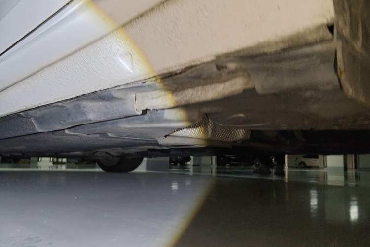 Used Audi A4L 2019 40 TFSI Fashion Edition China VI Emission Standard Chassis Rear Left