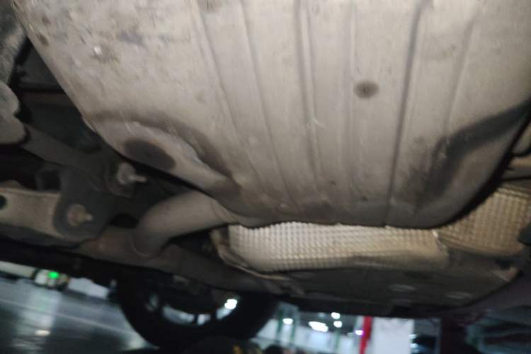 Used Audi A4L 2019 40 TFSI Fashion Edition China VI Emission Standard Chassis Rear Left