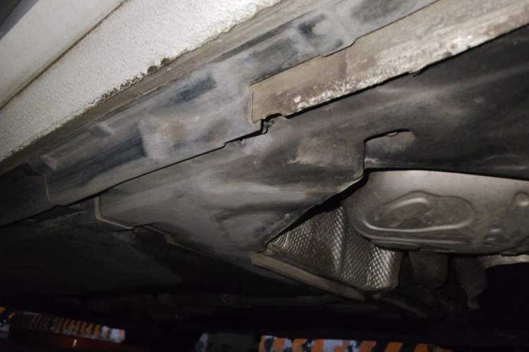 Used Audi A4L 2019 40 TFSI Fashion Edition China VI Emission Standard Chassis Rear Left